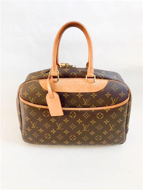 louis vuitton deauville monogram canvas|Louis Vuitton Pre.